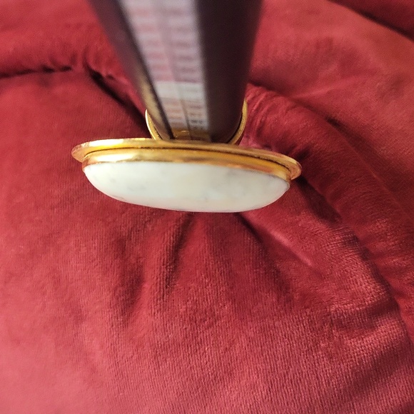 Large oval Ring - Picture 7 of 12